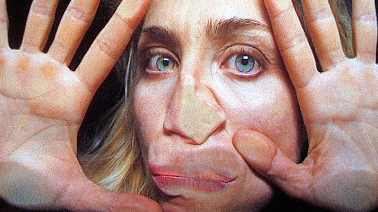 アート・デザイン・音楽 Pipilotti Rist, Congratulations!, 2007. Now open at @ucca798 in Beijing: 'Pipilotti Rist: Your Palm